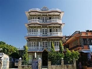 Hotel Blue Heaven Покхара Екстер'єр фото